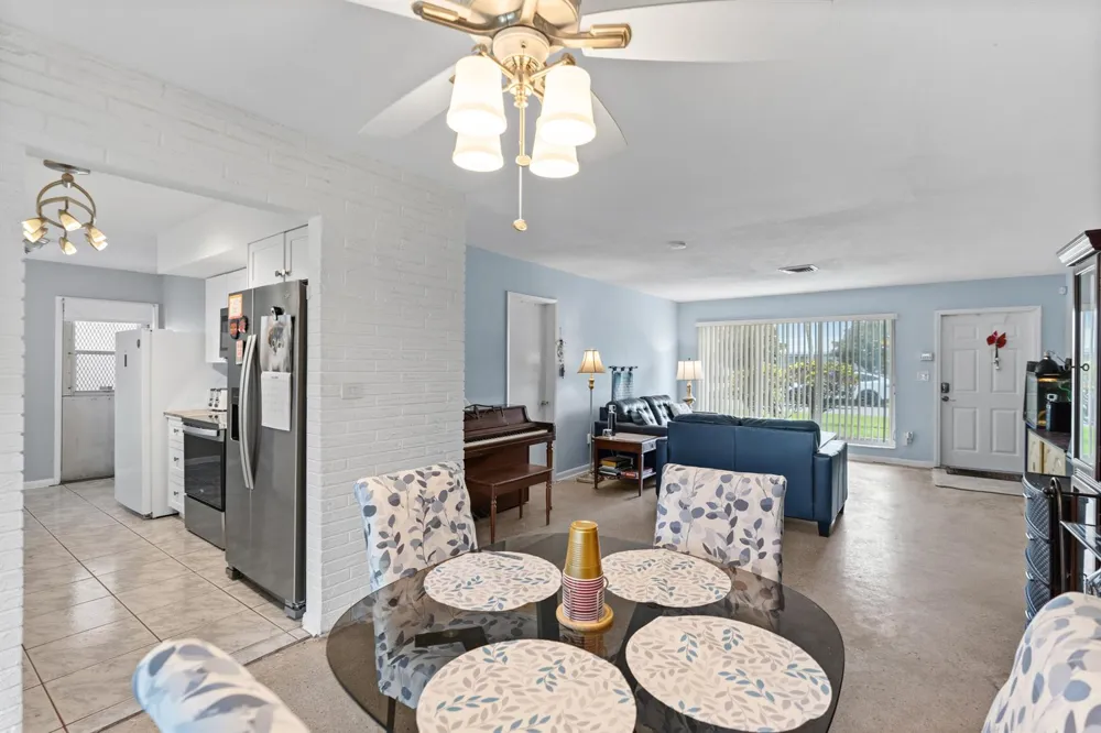 2780 NW 26TH AVENUE Oakland Park, FL 33311