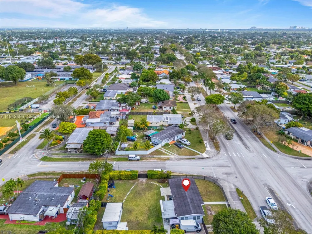 11401 SW 56th St Miami, FL 33165