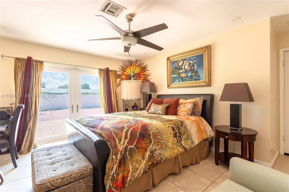 4548 SW 28th Way Dania Beach, FL 33312