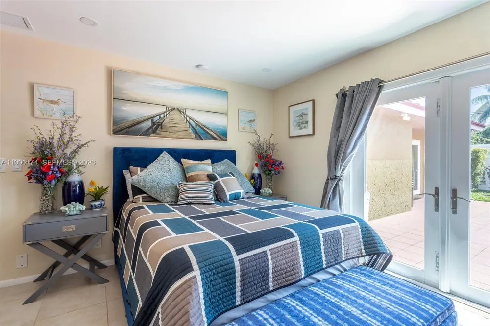 4548 SW 28th Way Dania Beach, FL 33312
