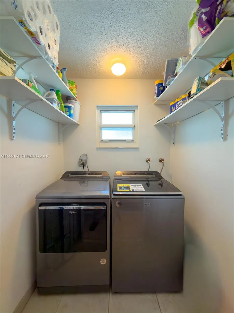 4548 SW 28th Way Dania Beach, FL 33312