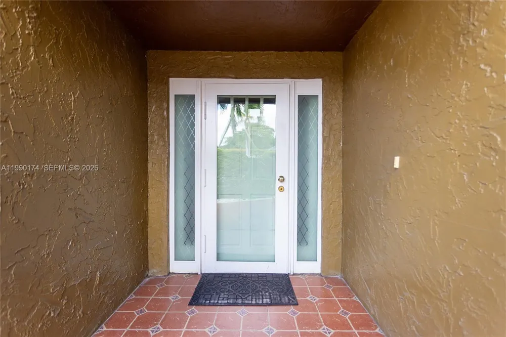 4548 SW 28th Way Dania Beach, FL 33312