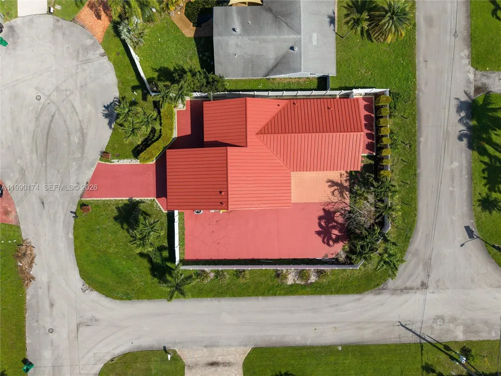4548 SW 28th Way Dania Beach, FL 33312