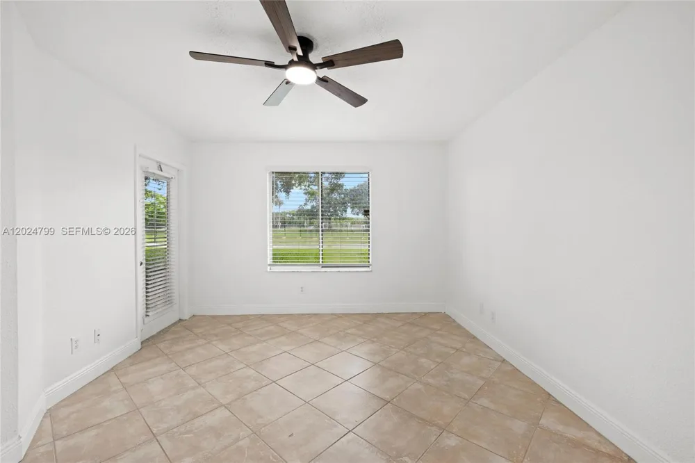 1025 Coral Club Dr #1025 Coral Springs, FL 33071