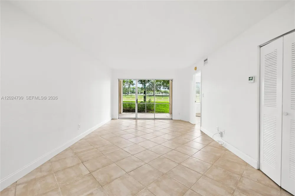1025 Coral Club Dr #1025 Coral Springs, FL 33071