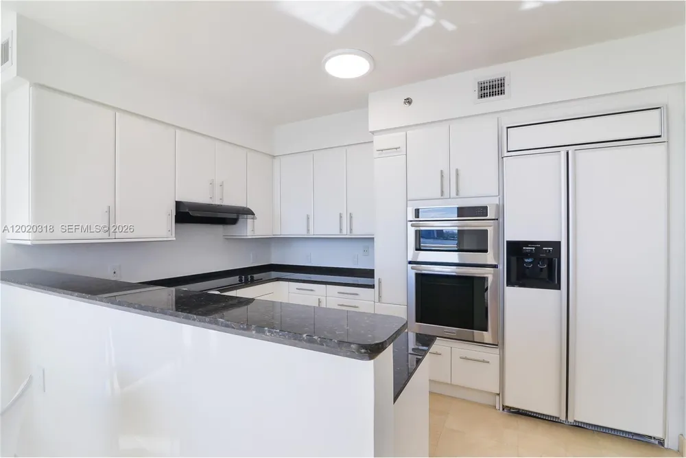 19333 Collins Ave #1907 Sunny Isles Beach, FL 33160