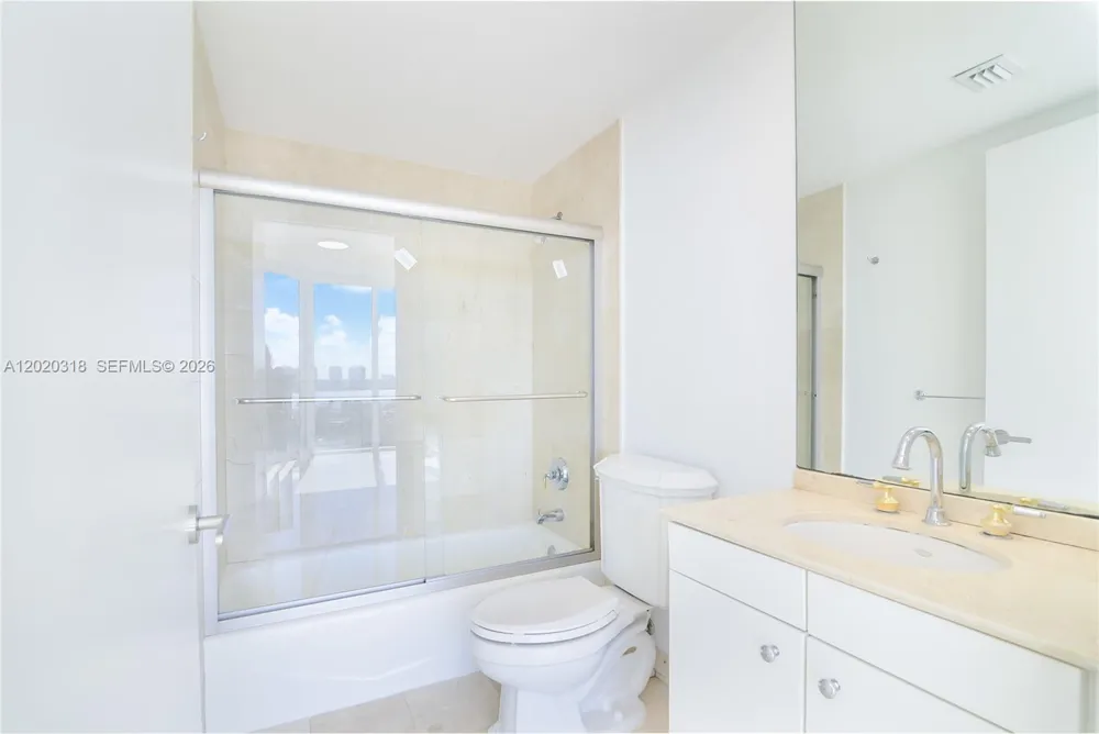 19333 Collins Ave #1907 Sunny Isles Beach, FL 33160