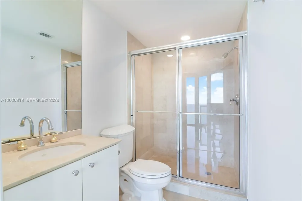 19333 Collins Ave #1907 Sunny Isles Beach, FL 33160