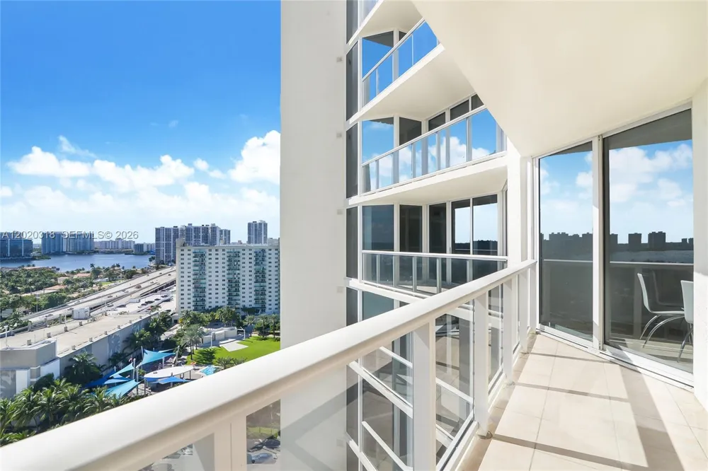 19333 Collins Ave #1907 Sunny Isles Beach, FL 33160