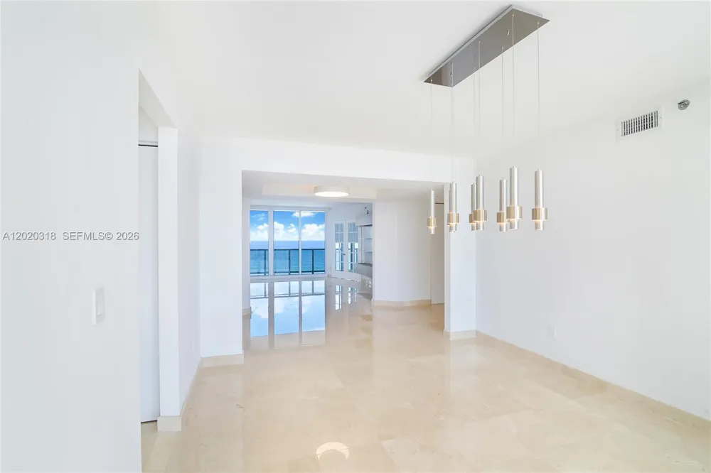 19333 Collins Ave #1907 Sunny Isles Beach, FL 33160