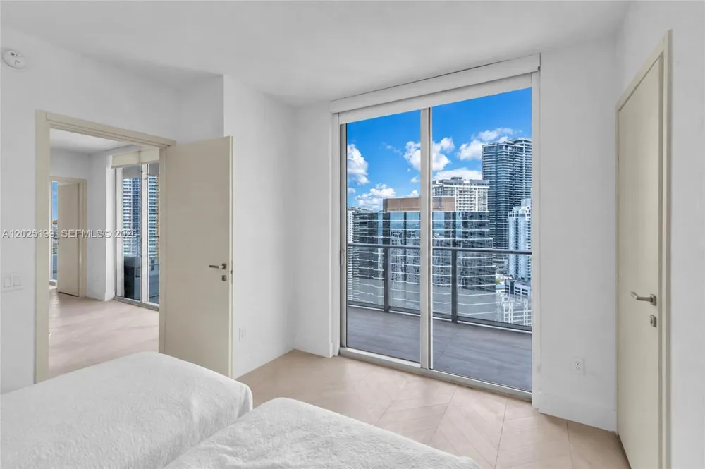 1300 Brickell Bay Dr #3408 Miami, FL 33131