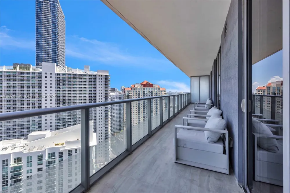 1300 Brickell Bay Dr #3408 Miami, FL 33131