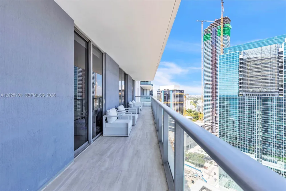 1300 Brickell Bay Dr #3408 Miami, FL 33131