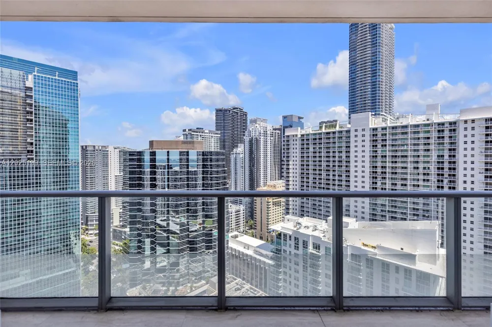 1300 Brickell Bay Dr #3408 Miami, FL 33131