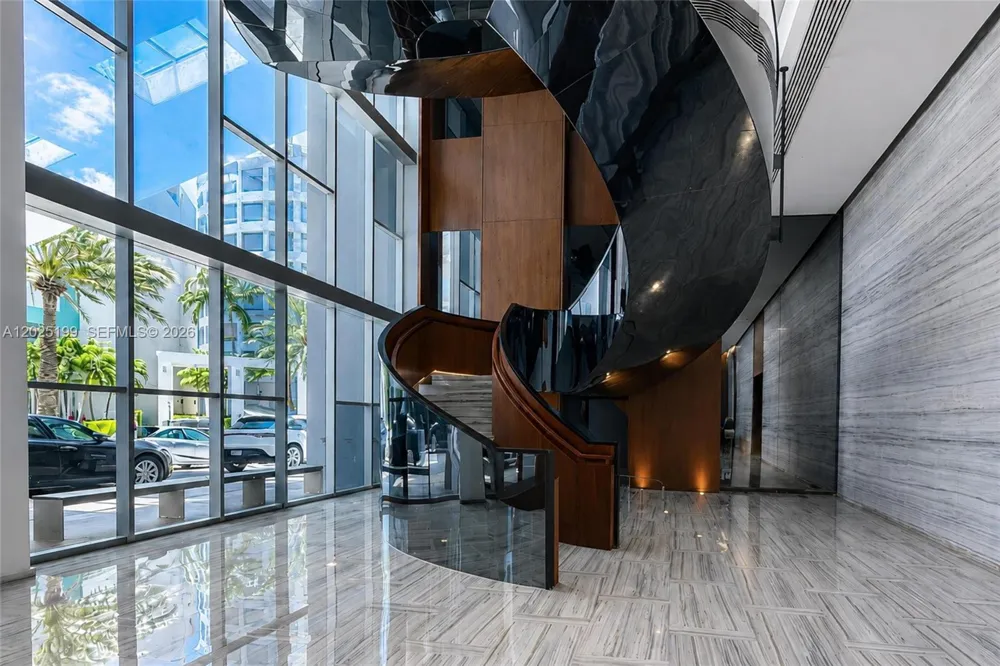 1300 Brickell Bay Dr #3408 Miami, FL 33131