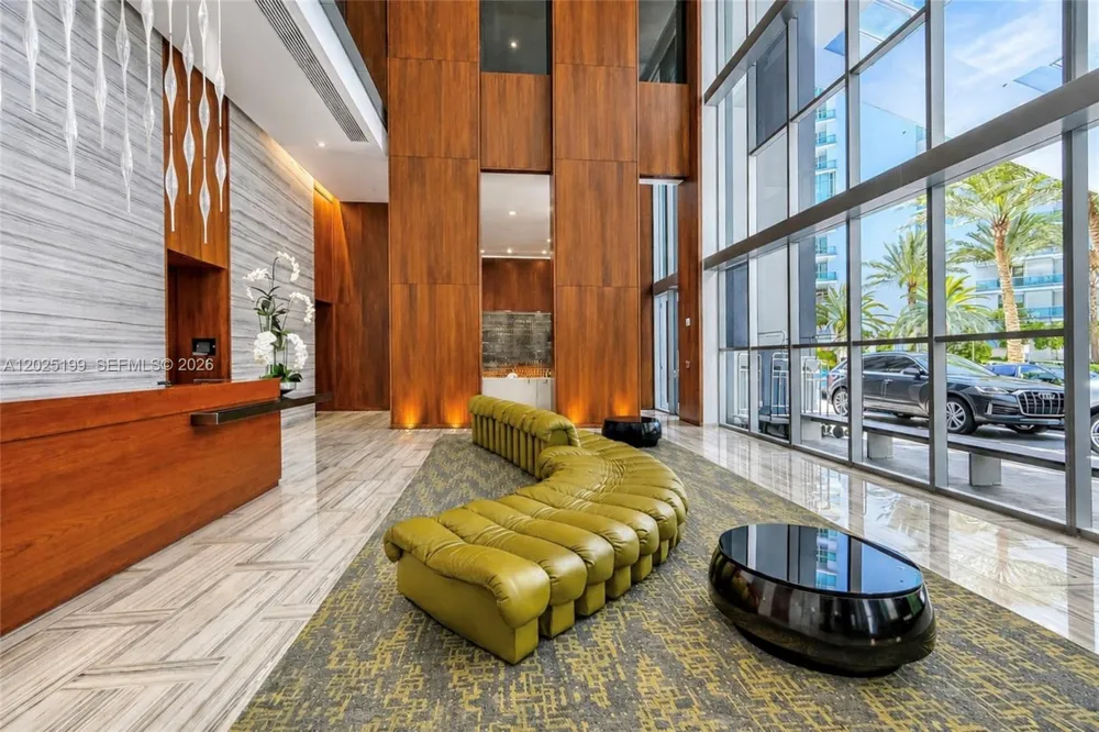 1300 Brickell Bay Dr #3408 Miami, FL 33131
