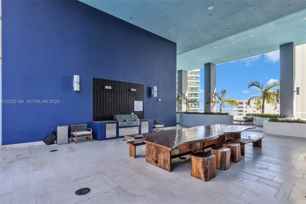 1300 Brickell Bay Dr #3408 Miami, FL 33131