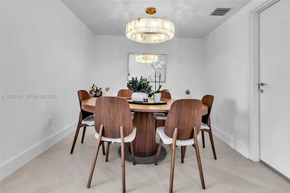 1300 Brickell Bay Dr #3408 Miami, FL 33131