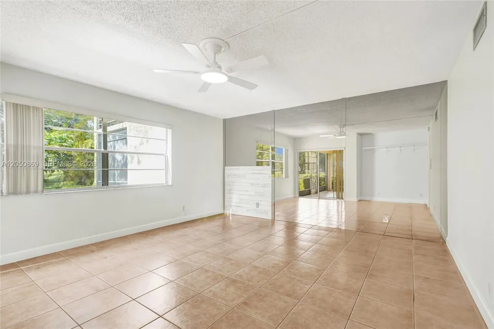 8798 Holly Ct #101 Tamarac, FL 33321