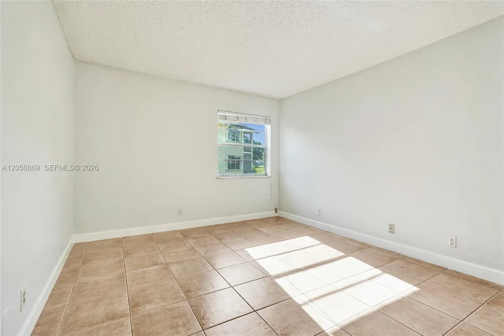 8798 Holly Ct #101 Tamarac, FL 33321