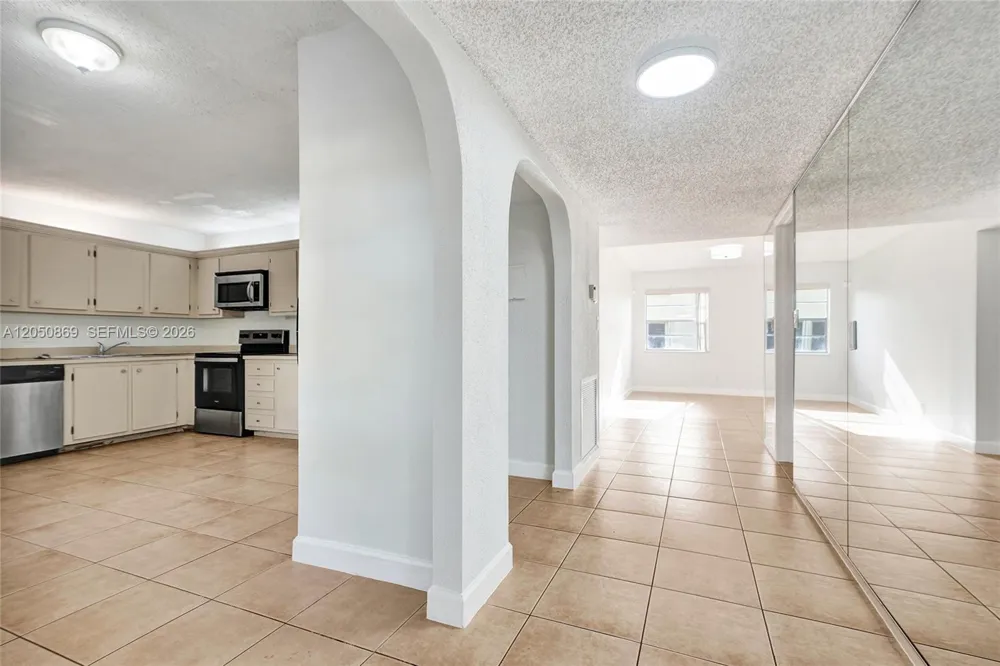 8798 Holly Ct #101 Tamarac, FL 33321