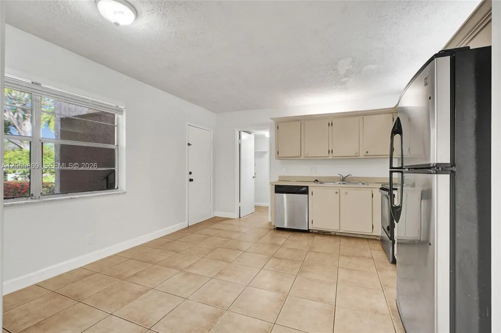 8798 Holly Ct #101 Tamarac, FL 33321