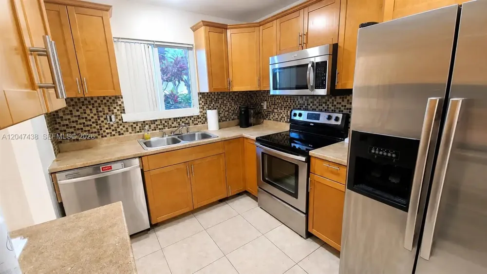 3321 Raleigh St #3H Hollywood, FL 33021