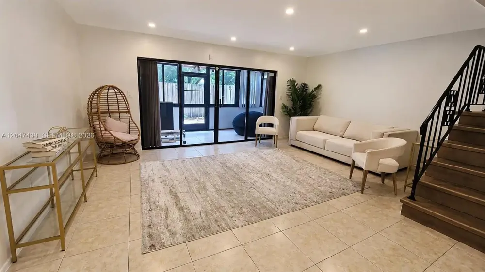 3321 Raleigh St #3H Hollywood, FL 33021