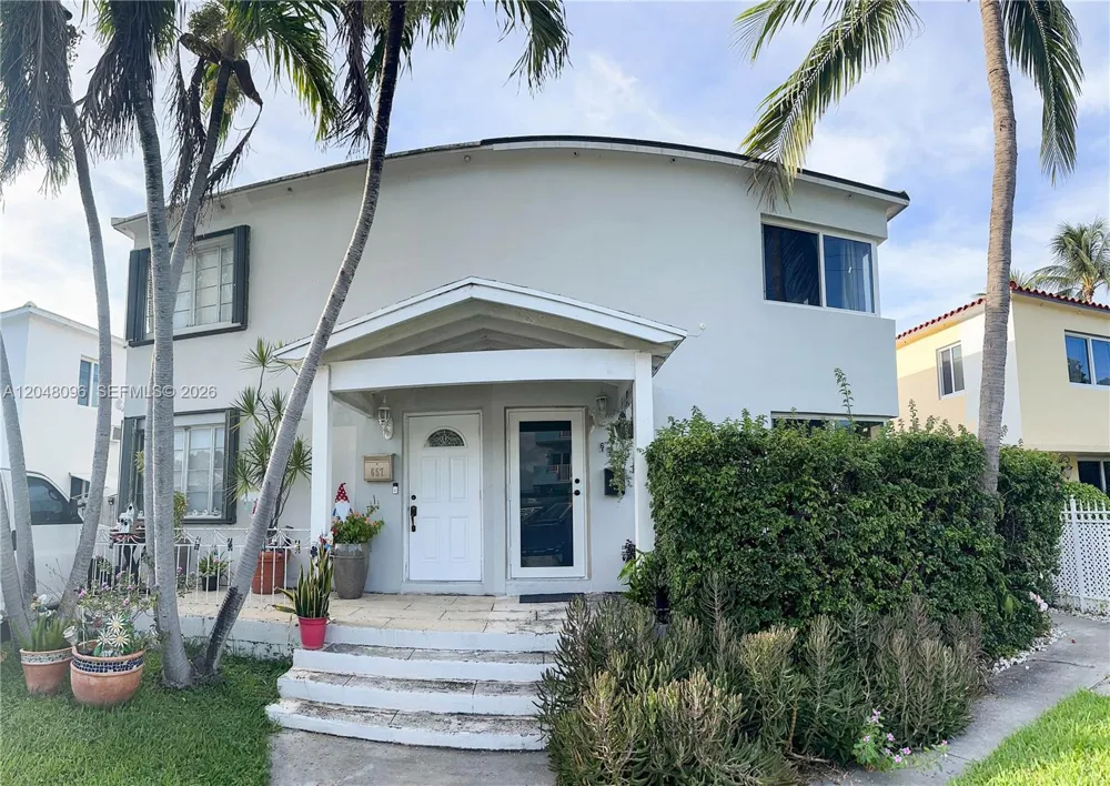655 85th St Miami Beach, FL 33141