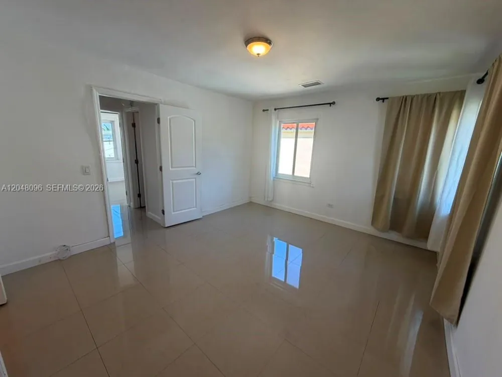 655 85th St Miami Beach, FL 33141