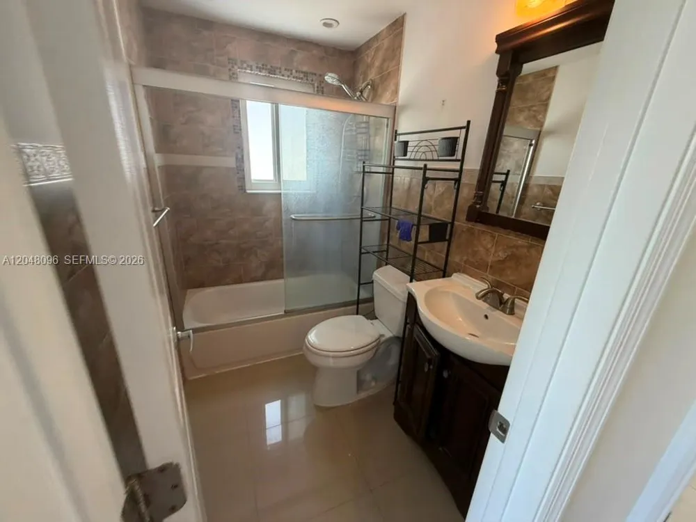 655 85th St Miami Beach, FL 33141