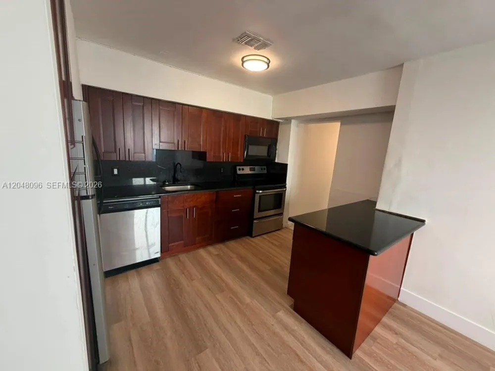655 85th St Miami Beach, FL 33141