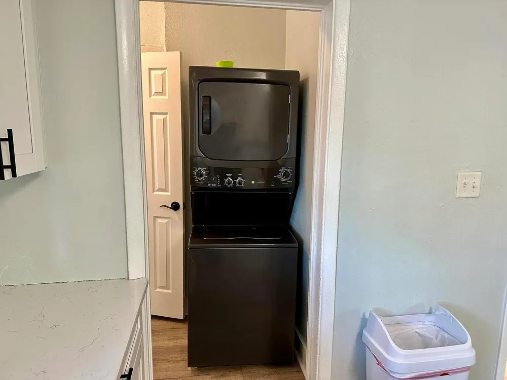 1504 E 33RD AVENUE Tampa, FL 33610