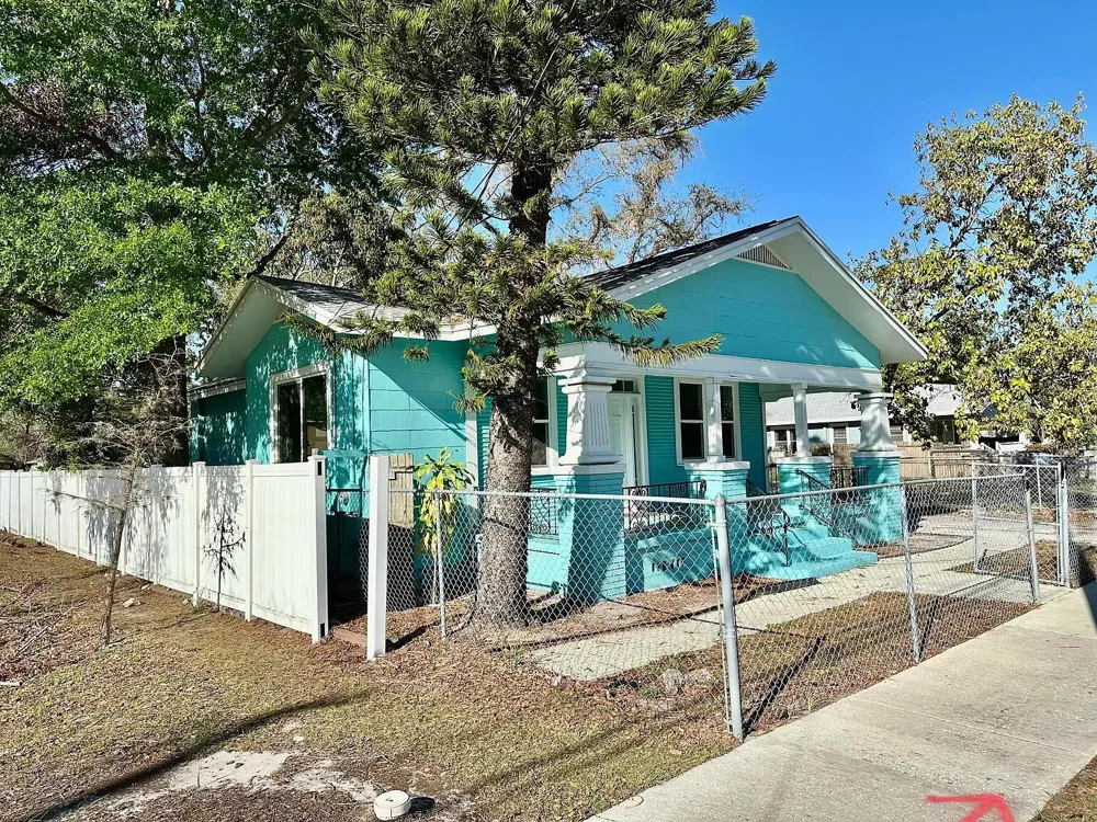 1504 E 33RD AVENUE Tampa, FL 33610