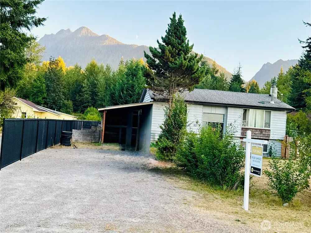 1265 Cascade Street Darrington, WA 98241