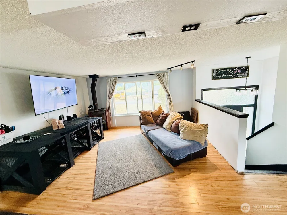 1265 Cascade Street Darrington, WA 98241
