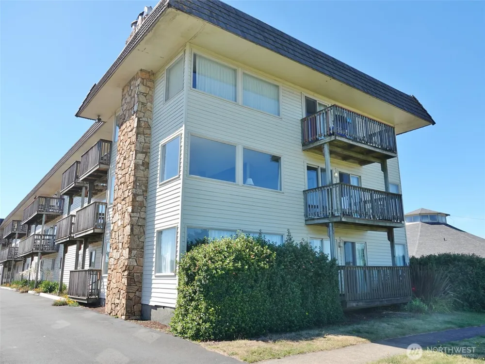 615 Ocean Shores Boulevard NW #201 Ocean Shores, WA 98569