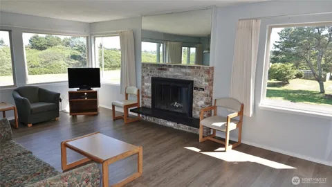 615 Ocean Shores Boulevard NW #201