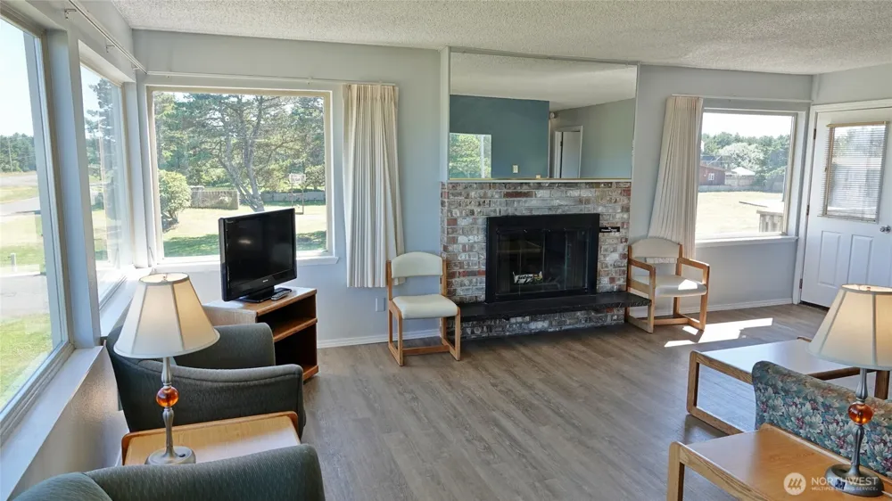 615 Ocean Shores Boulevard NW #201 Ocean Shores, WA 98569