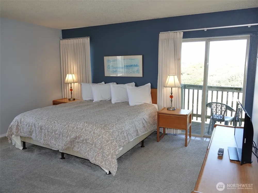 615 Ocean Shores Boulevard NW #201 Ocean Shores, WA 98569