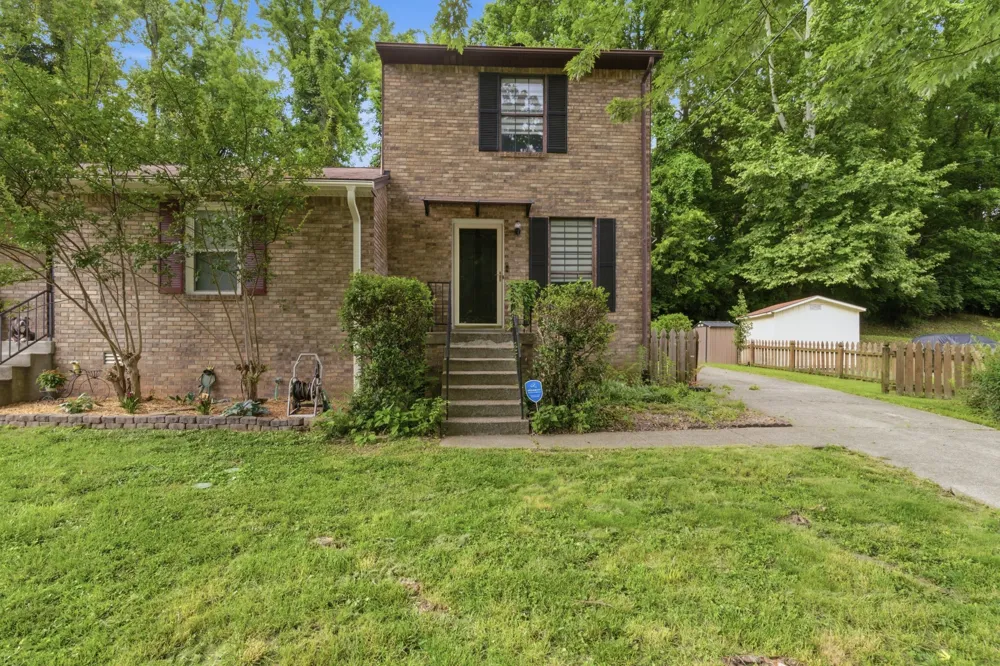 3332 Lakeside Pl Hermitage, TN 37076