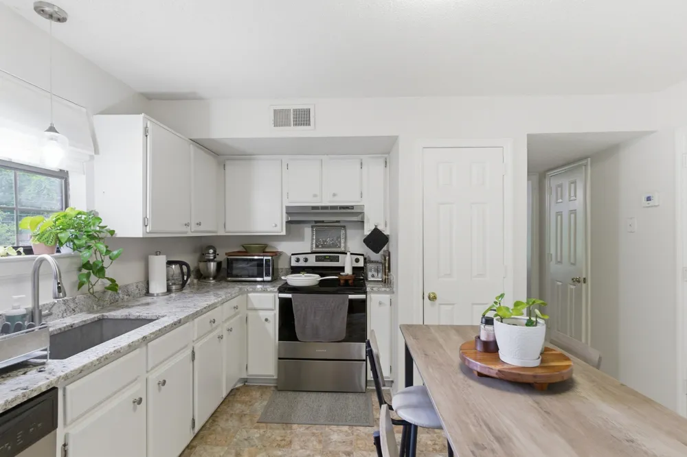 3332 Lakeside Pl Hermitage, TN 37076