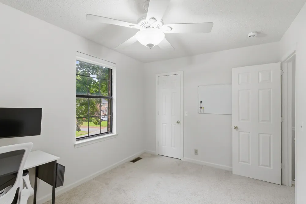 3332 Lakeside Pl Hermitage, TN 37076