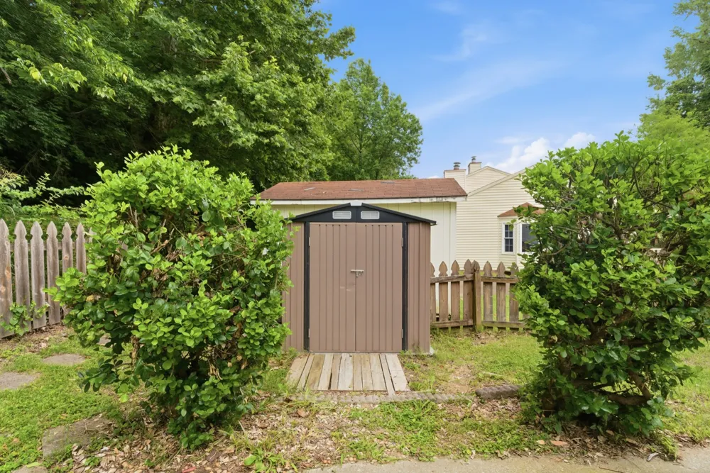 3332 Lakeside Pl Hermitage, TN 37076