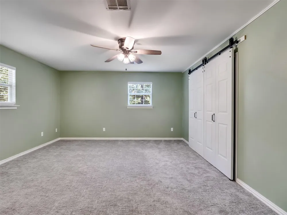 1928 Greentree Drive Huntsville, TX 77340