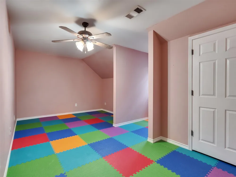 1928 Greentree Drive Huntsville, TX 77340