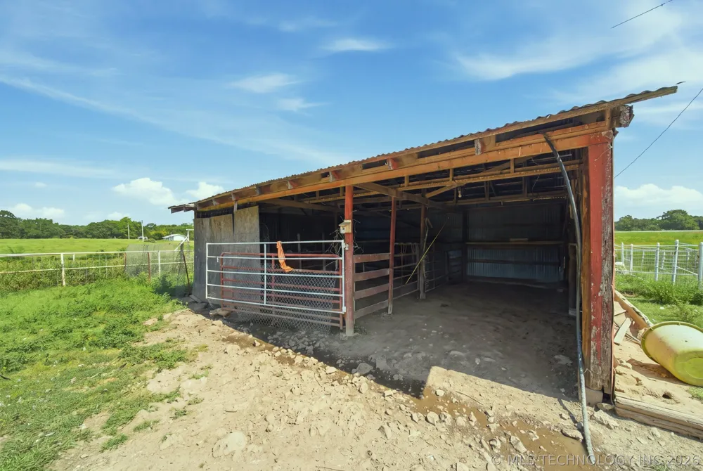 7703 447 ROAD Spavinaw, OK 74366