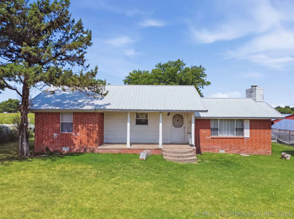 7703 447 ROAD Spavinaw, OK 74366
