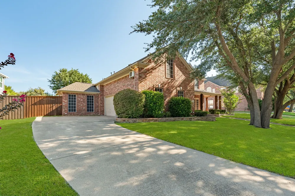 205 Creekside Drive Murphy, TX 75094