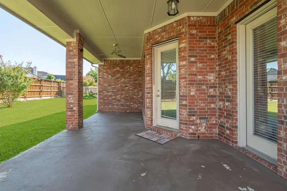 205 Creekside Drive Murphy, TX 75094